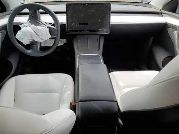 7SAYGDEE5NF535525 2022 TESLA MODEL Y - Image 8