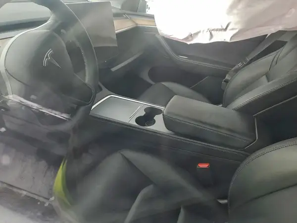 7SAYGDEE5NF537209 2022 TESLA MODEL Y - Image 8