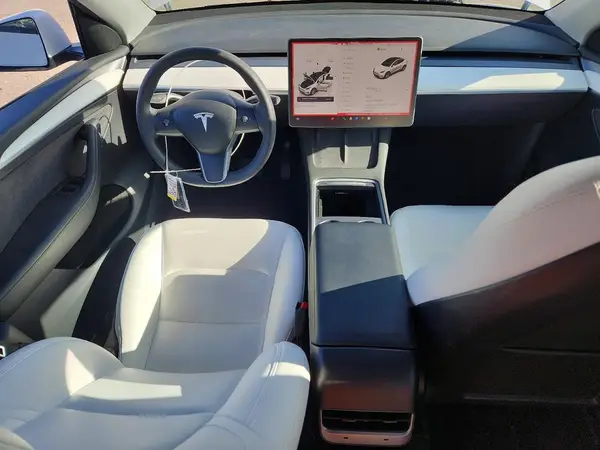 7SAYGDEE5NF554303 2022 TESLA MODEL Y - Image 8