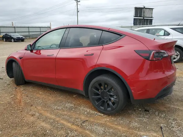 7SAYGDEE5NF558741 2022 TESLA MODEL Y - Image 2
