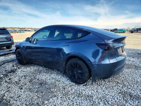 7SAYGDEE5NF563843 2022 TESLA MODEL Y - Image 2