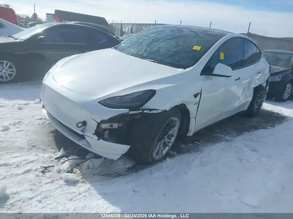 7SAYGDEE5NF564958 2022 TESLA MODEL Y - Image 2