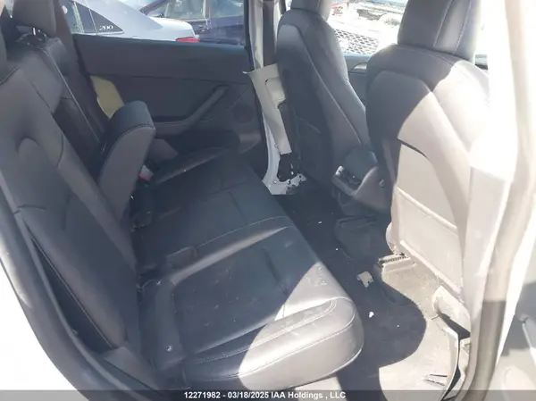 7SAYGDEE5NF565155 2022 TESLA MODEL Y - Image 8