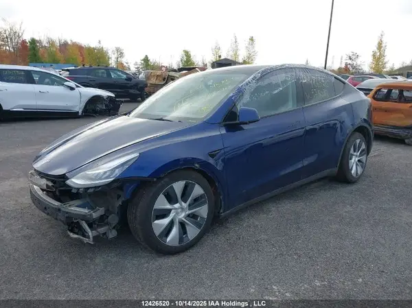 7SAYGDEE5NF575023 2022 TESLA MODEL Y - Image 2