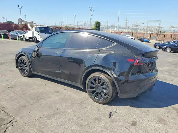 7SAYGDEE5PA023344 2023 TESLA MODEL Y - Image 2