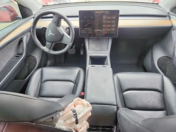 7SAYGDEE5PA027281 2023 TESLA MODEL Y - Image 8