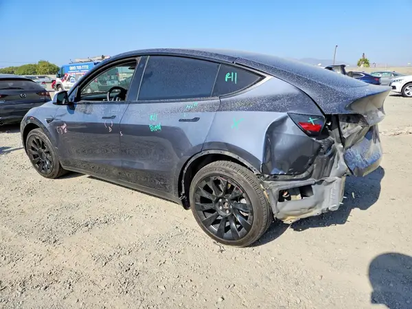 7SAYGDEE5PA027538 2023 TESLA MODEL Y - Image 2