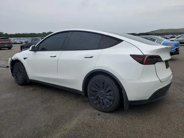 7SAYGDEE5PA036871 2023 TESLA MODEL Y - Image 2