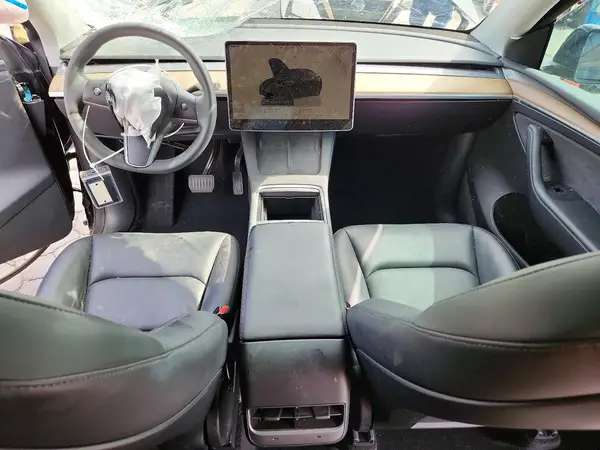 7SAYGDEE5PA044212 2023 TESLA MODEL Y - Image 8
