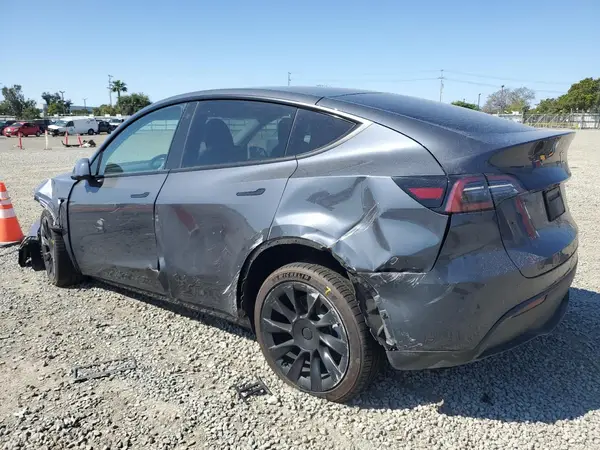7SAYGDEE5PA044971 2023 TESLA MODEL Y - Image 2