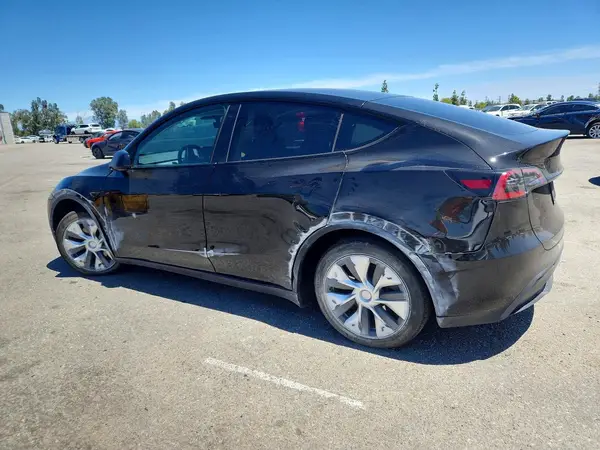 7SAYGDEE5PA045084 2023 TESLA MODEL Y - Image 2