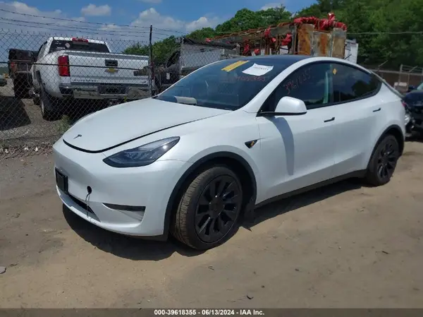7SAYGDEE5PA046607 2023 TESLA MODEL Y - Image 2