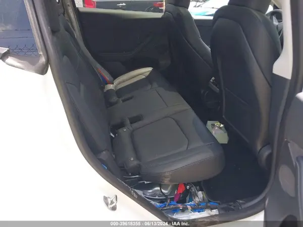 7SAYGDEE5PA046607 2023 TESLA MODEL Y - Image 8