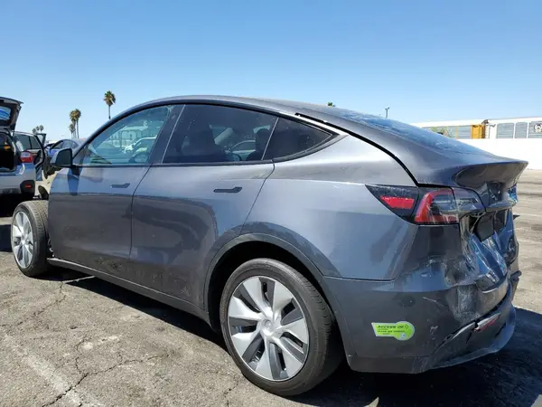 7SAYGDEE5PA053010 2023 TESLA MODEL Y - Image 2