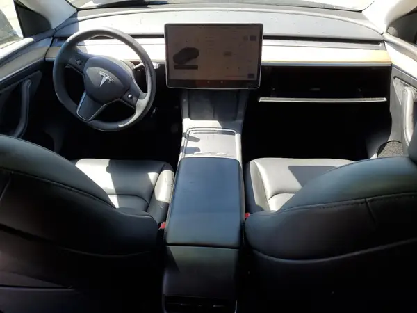 7SAYGDEE5PA053010 2023 TESLA MODEL Y - Image 8