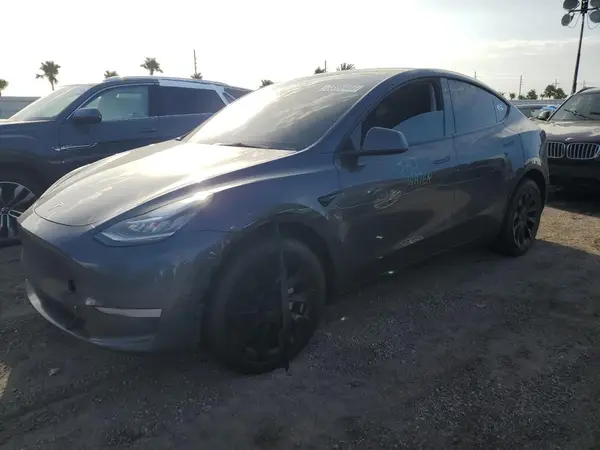 7SAYGDEE5PA057848 2023 TESLA MODEL Y - Image 1
