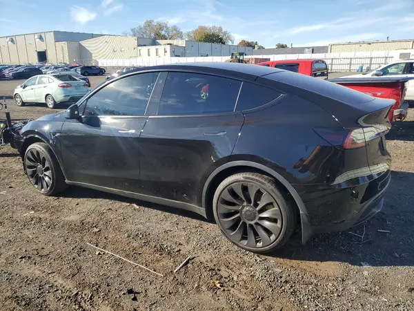 7SAYGDEE5PA058613 2023 TESLA MODEL Y - Image 2