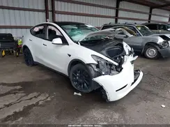 7SAYGDEE5PA060782 2023 TESLA MODEL Y