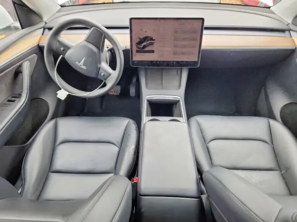 7SAYGDEE5PA070101 2023 TESLA MODEL Y - Image 8