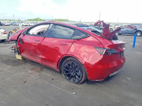 7SAYGDEE5PA073418 2023 TESLA MODEL Y - Image 2