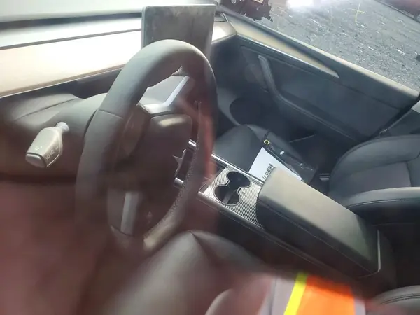 7SAYGDEE5PA077145 2023 TESLA MODEL Y - Image 8