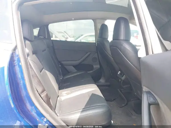 7SAYGDEE5PA080952 2023 TESLA MODEL Y - Image 8
