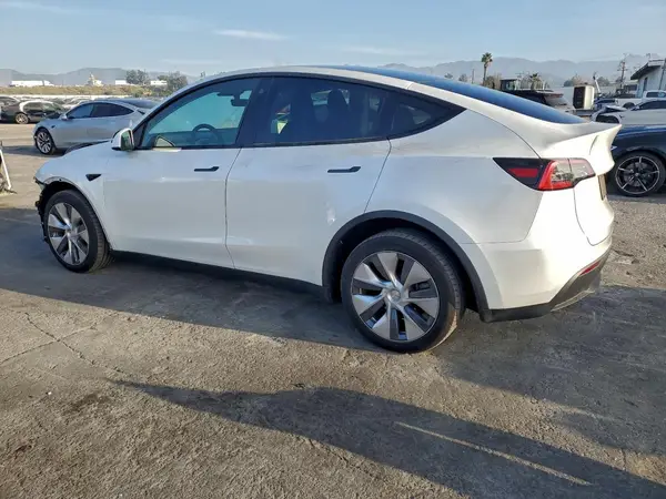 7SAYGDEE5PA084452 2023 TESLA MODEL Y - Image 2
