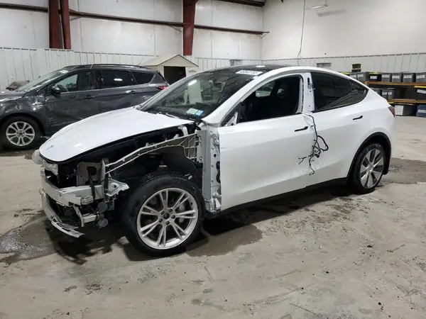 7SAYGDEE5PA092065 2023 TESLA MODEL Y - Image 1