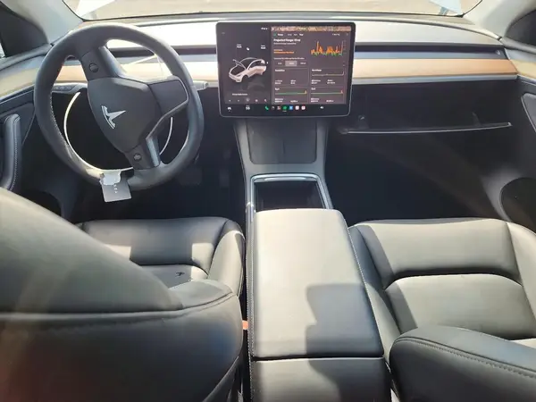 7SAYGDEE5PA092096 2023 TESLA MODEL Y - Image 8