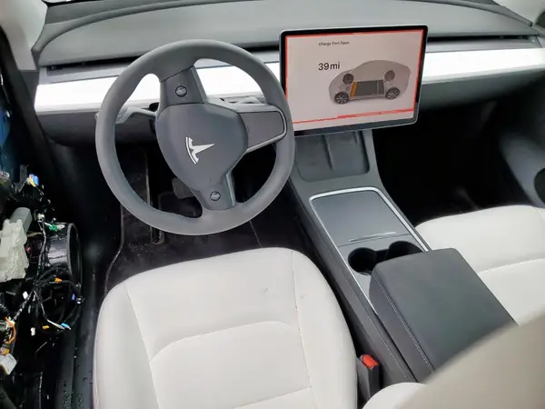 7SAYGDEE5PA093684 2023 TESLA MODEL Y - Image 8