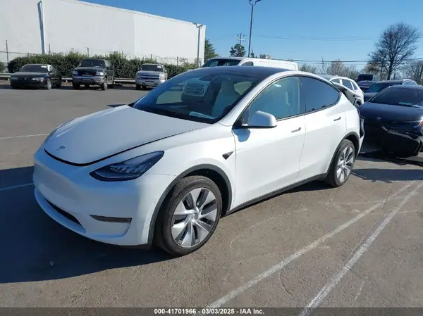7SAYGDEE5PA094253 2023 TESLA MODEL Y - Image 2