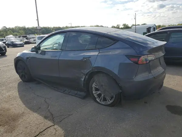 7SAYGDEE5PA097914 2023 TESLA MODEL Y - Image 2