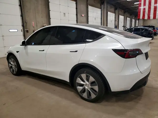 7SAYGDEE5PA099534 2023 TESLA MODEL Y - Image 2