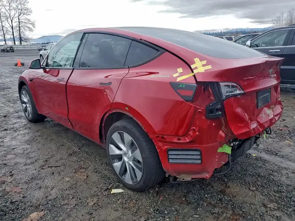 7SAYGDEE5PA105087 2023 TESLA MODEL Y - Image 2