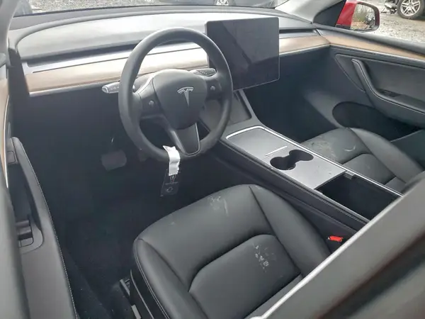 7SAYGDEE5PA105087 2023 TESLA MODEL Y - Image 8