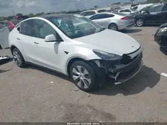 7SAYGDEE5PA107180 2023 TESLA MODEL Y
