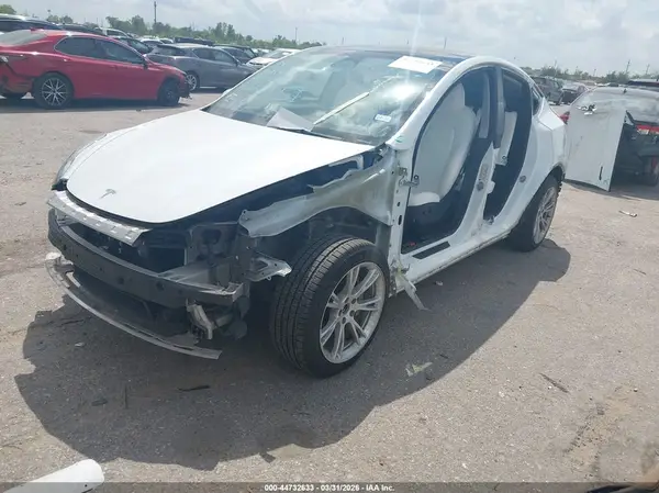 7SAYGDEE5PA107180 2023 TESLA MODEL Y - Image 2