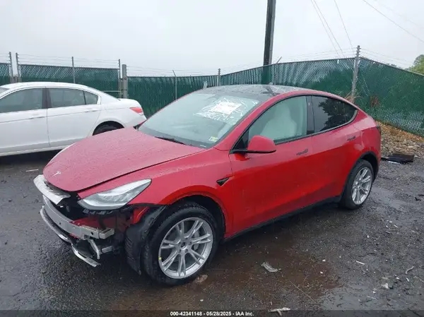 7SAYGDEE5PA111262 2023 TESLA MODEL Y - Image 2