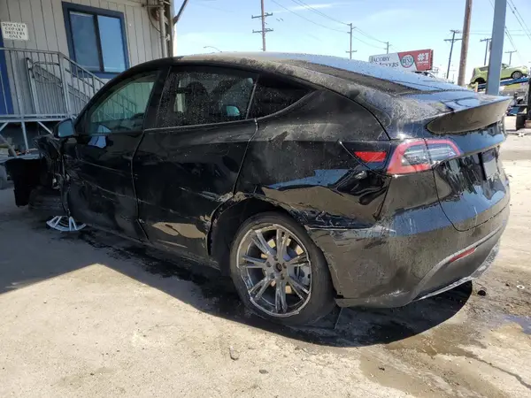 7SAYGDEE5PA113948 2023 TESLA MODEL Y - Image 2