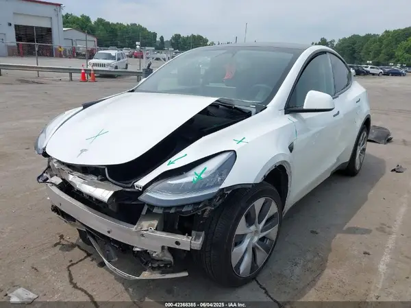 7SAYGDEE5PA114310 2023 TESLA MODEL Y - Image 2