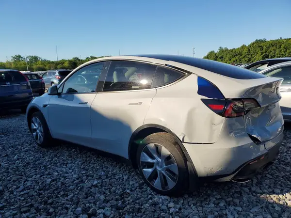7SAYGDEE5PA117496 2023 TESLA MODEL Y - Image 2