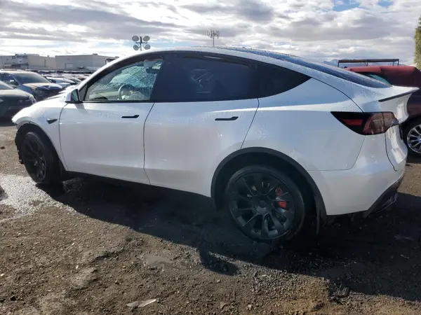 7SAYGDEE5PA118390 2023 TESLA MODEL Y - Image 2