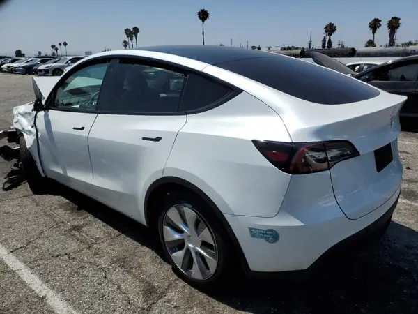 7SAYGDEE5PA118468 2023 TESLA MODEL Y - Image 2