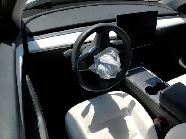 7SAYGDEE5PA118468 2023 TESLA MODEL Y - Image 8