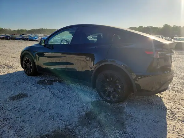 7SAYGDEE5PA118602 2023 TESLA MODEL Y - Image 2