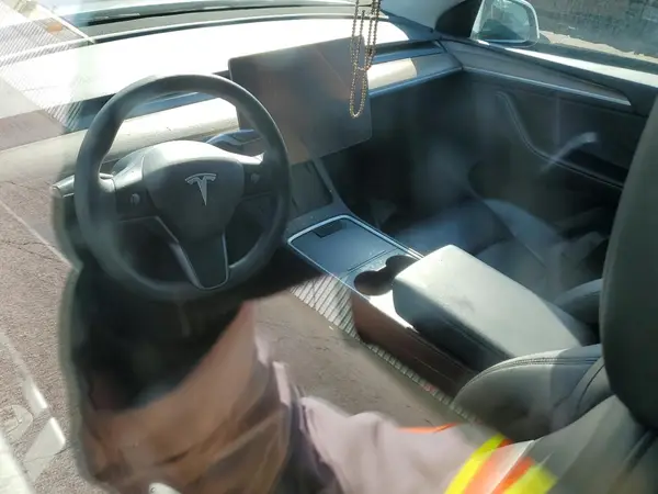 7SAYGDEE5PA121046 2023 TESLA MODEL Y - Image 8