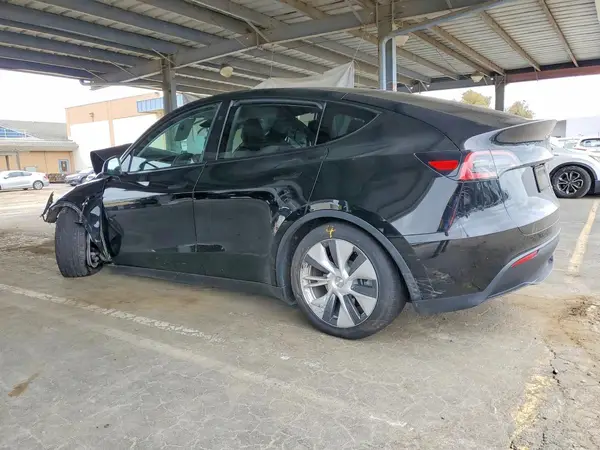7SAYGDEE5PA135058 2023 TESLA MODEL Y - Image 2