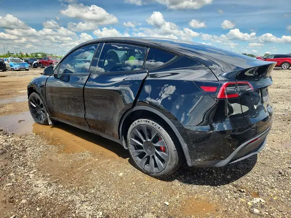 7SAYGDEE5PA141734 2023 TESLA MODEL Y - Image 2