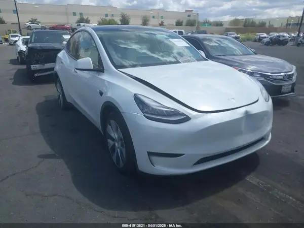 7SAYGDEE5PA147680 2023 TESLA MODEL Y - Image 1