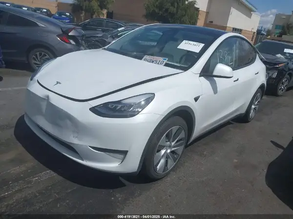 7SAYGDEE5PA147680 2023 TESLA MODEL Y - Image 2